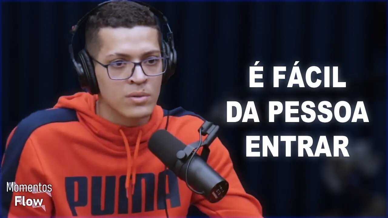 TEM PANELINHA NO FREE FIRE? | MOMENTOS FLOW