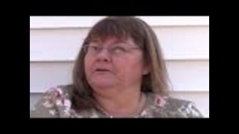 When This Woman Received A Strange Message, It Exposed An Astonishing Family Secret