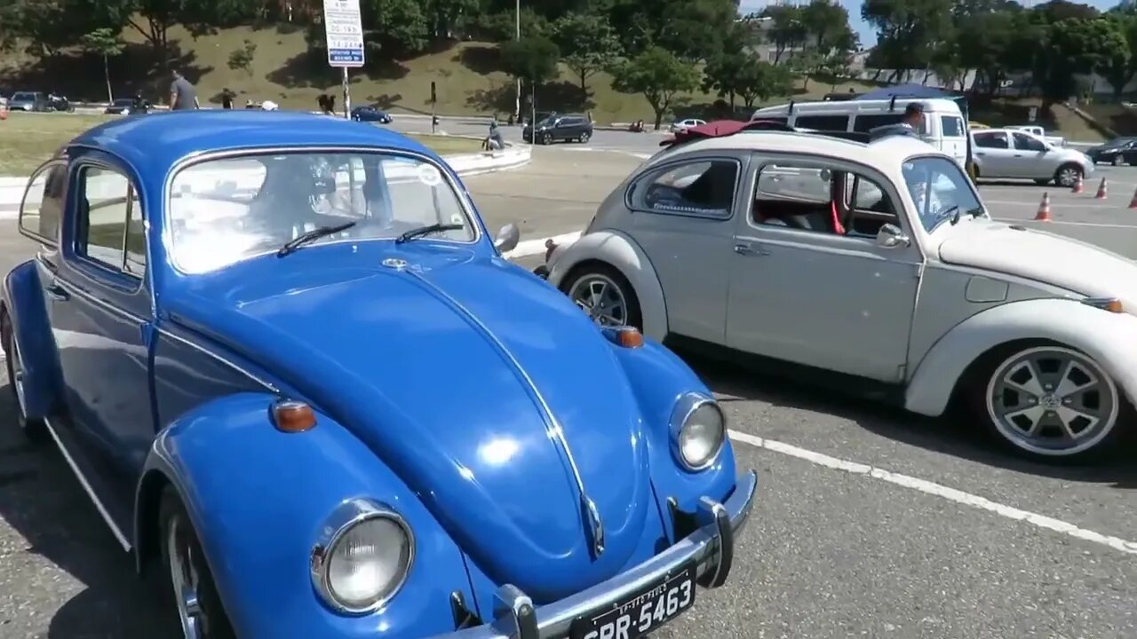 Encontro de carros no Pacaembu SP top demais...