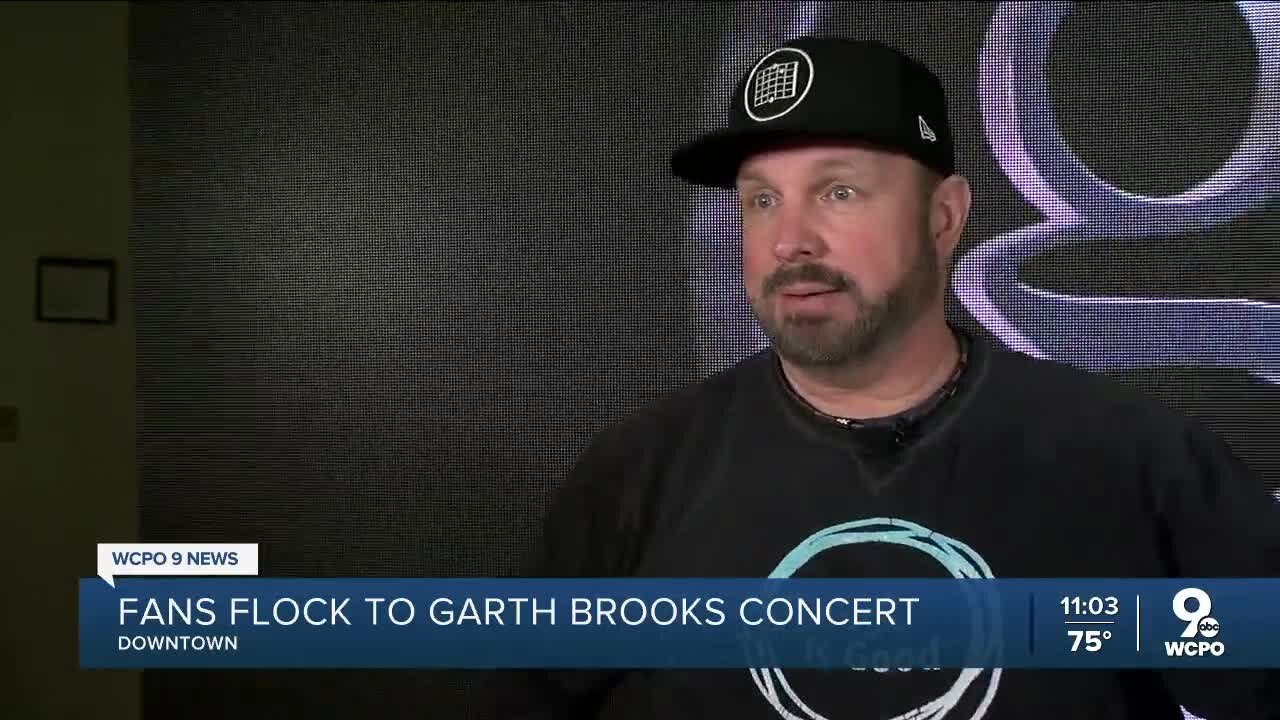 'People will bring that Super Bowl fever here': Fans flock to Garth Brooks Cincinnati concert