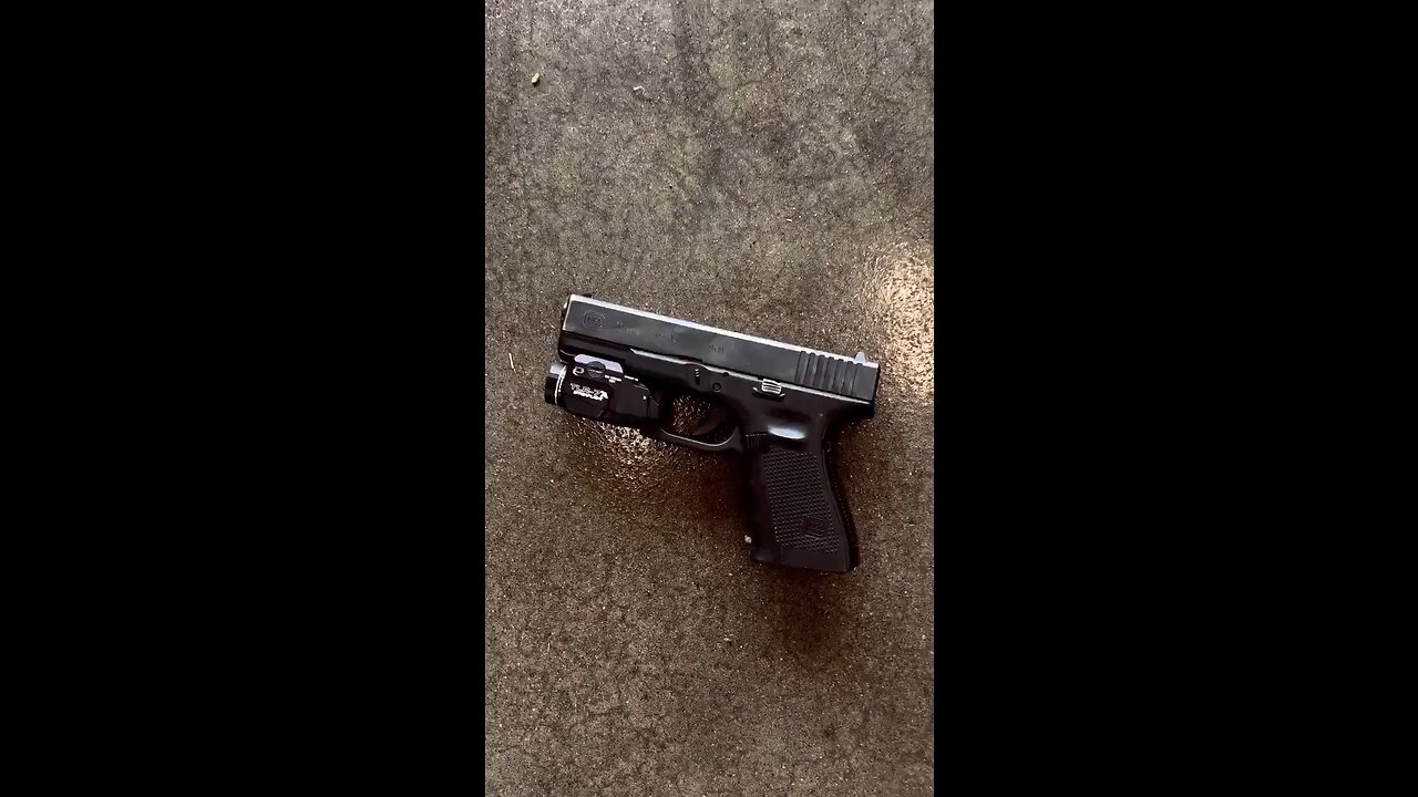 Custom Glock 19 with a RedDot