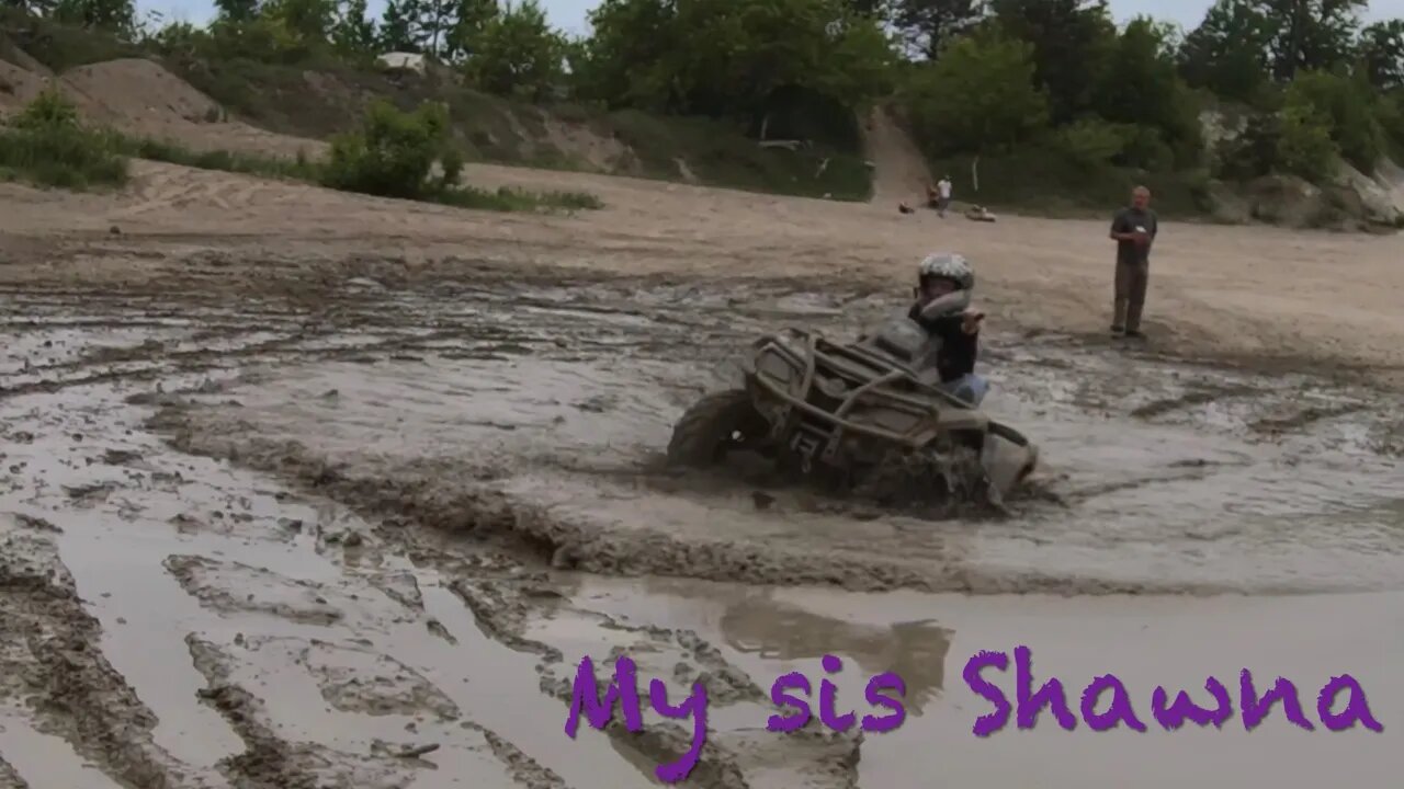 Family funday #thepits #trikes #mudding #sundayfunday