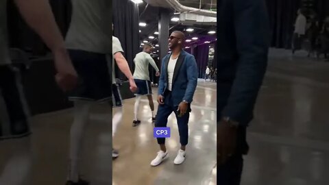 Dallas and Suns arriving in style..Who’s rockin’ your favorite fit