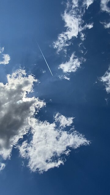 Chemtrailing in Spurts..Clever??