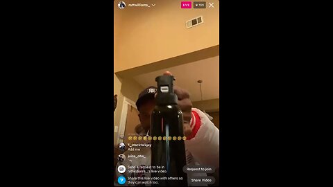 CHARLESTON WHITE IG LIVE: Charleston Shows Off His Mace Gadgets He Used On Soulja Boy (28/12/22)