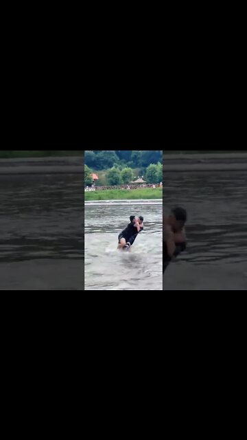 At this point they humpin pause 😂