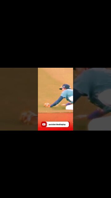 MLB INSANE PLAY #shorts #mlb