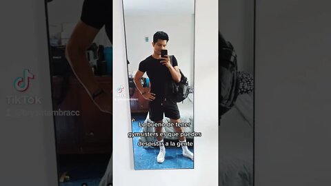 Lo Bueno de Tener Gymsisters es que Puedes Despistar a la Gente 😏