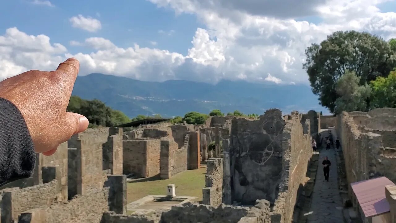 Pompeii II en memoria de kettyMC Tal Cual