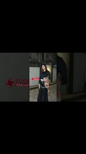 Anjali Arora Spotted At T-Series Office 💃