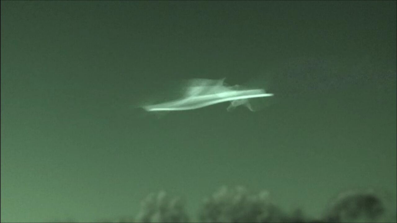 IDENTIFIED Barbell UFO ET Drones Over Adelaide 7 November 2022