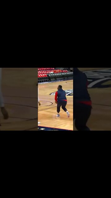 Zion Putting on a Pre Game SHOW!👀 #shorts