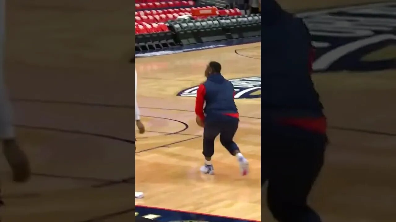 Zion Putting on a Pre Game SHOW!👀 #shorts