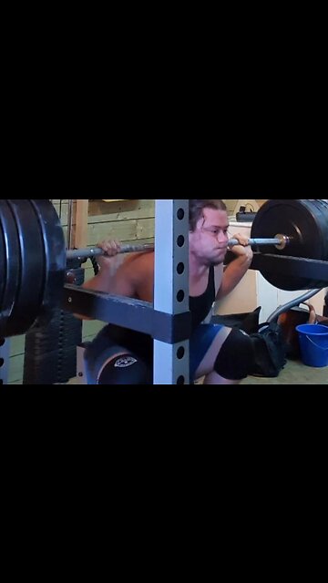 3x6 132.5 Kgs High-Bar Squats. Final Set.