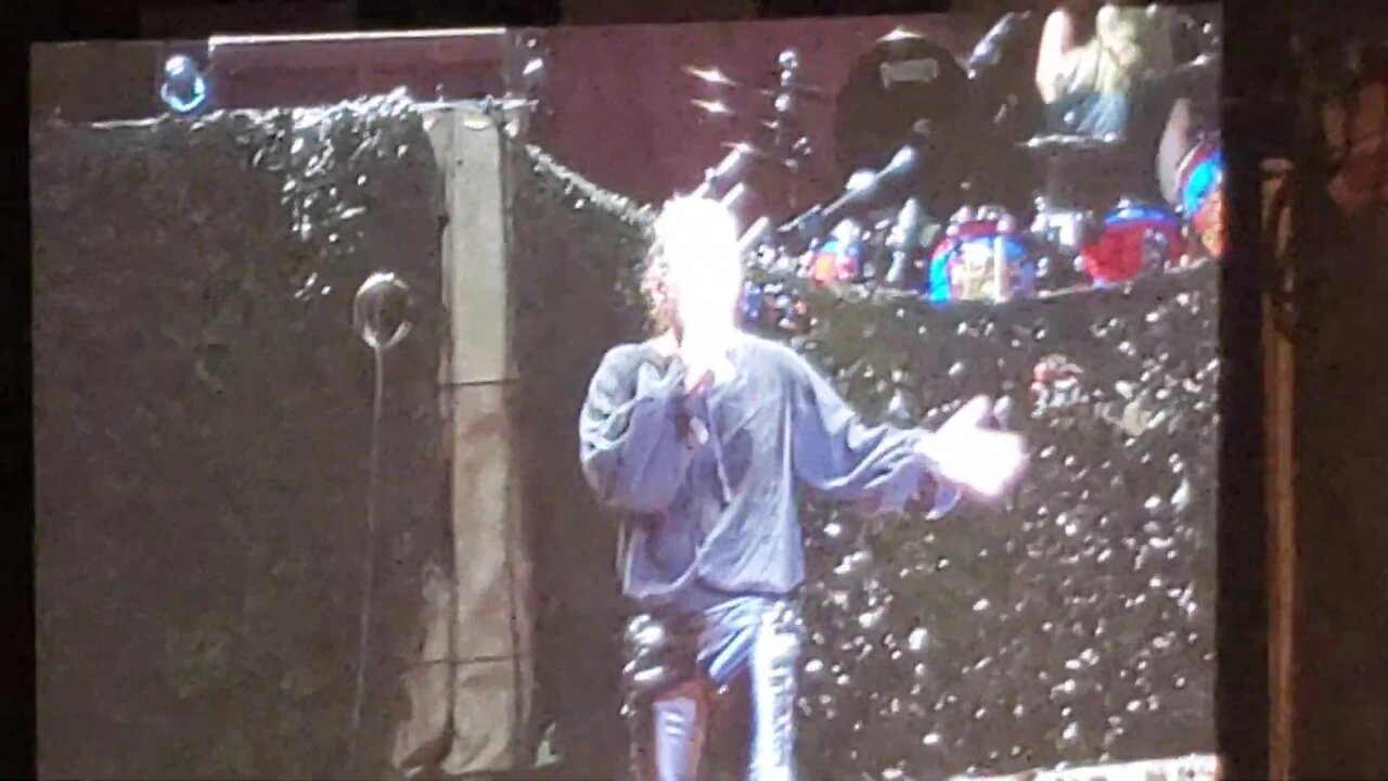 Iron Maiden - Bruce talking