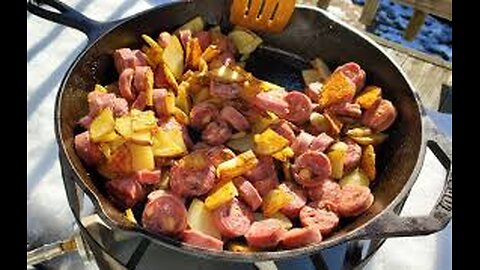 Venison Sausage & Potatoes- Skillet Sundays cc by Z-Man Outdoors 🌭 🥔