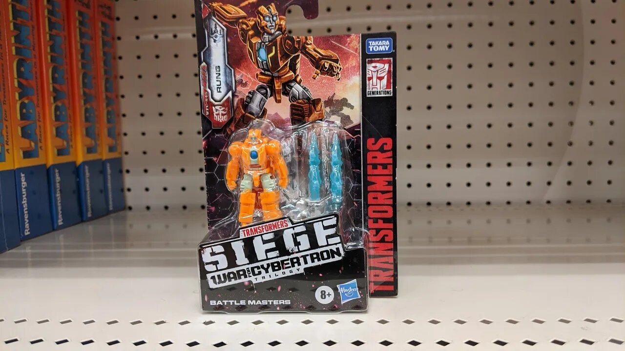 Siege BattleMasters RUNG & SINGE and Cyberverse GRIMLOCK with TRASH CRASH *New Toy Sighting*