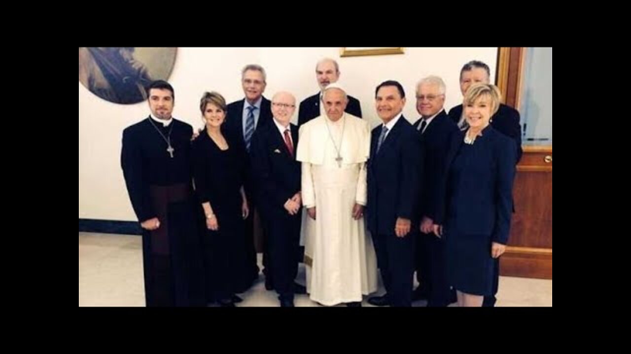 PO 20 LATACH UCIEKŁA Z KOŚCIOŁA ZIELONOŚWIATKOWEGO. OTO CO ZOBACZYŁA:
