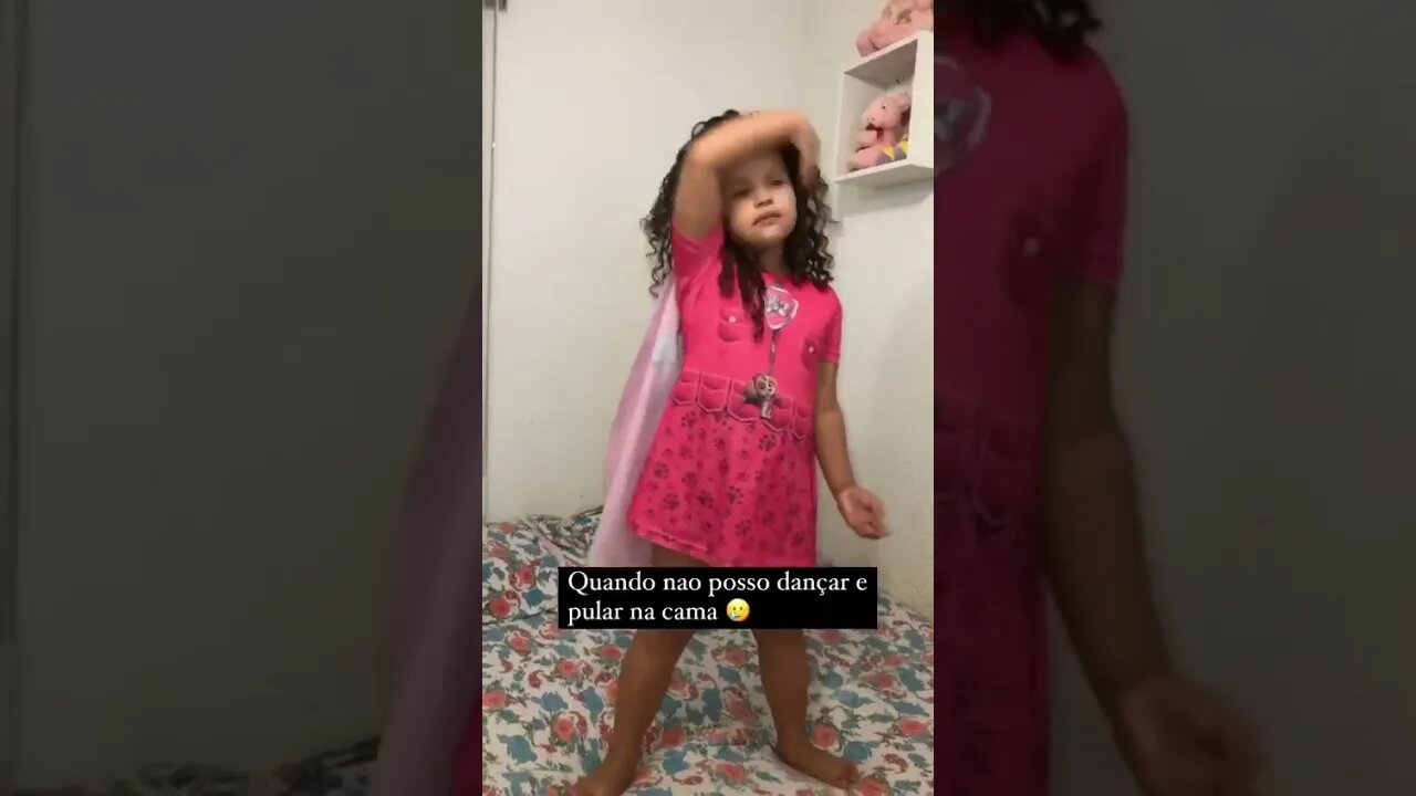 ELA TÁ MOVIMENTANDO | TIPO GIN TIKTOK DANCINHAS 2021 ( MEMEL ) MELHORES DANCINHAS DO TIKTOK #shorts