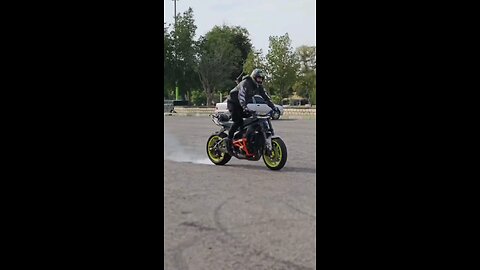 professinal motorcycl rider