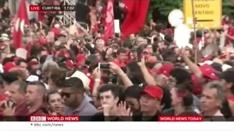 Large Crowd Waits Outside After Judge Orders Brazilian President Lula Released From Prison!
