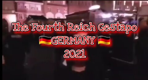 🇩🇪 Police Arrest Santa