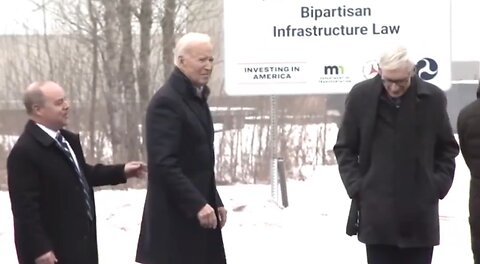 Confused Biden Told Where To Go