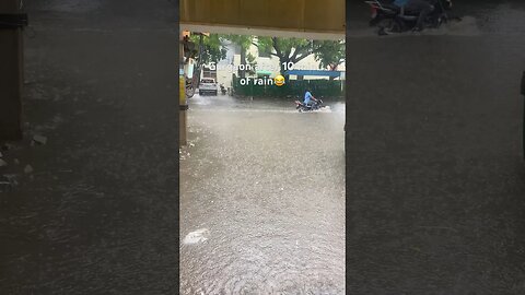 Just gurgaon things😂 #gurugram #gurgaon #rain #flood #baarish #youtubeshorts #viral #shorts