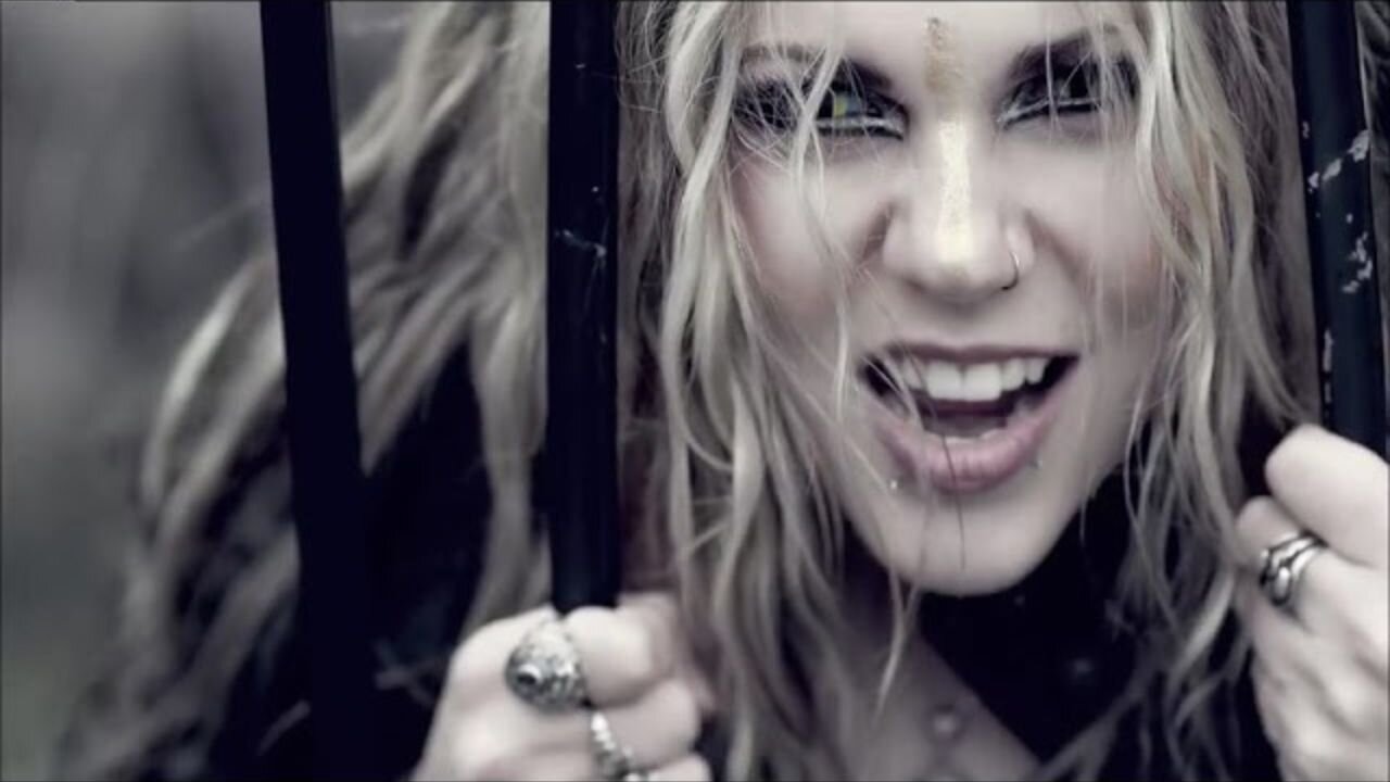 Kobra and the Lotus - Forever One