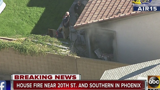 Mother and children escape house fire in Phoenix