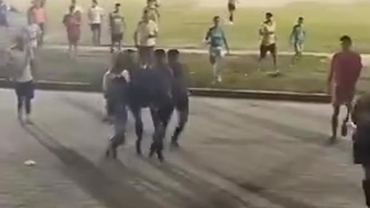 Soccer Player Dies Suddenly On The Field - Colombia (Sep'23)