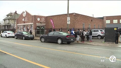 Man fatally shoots security guard, injures another at Detroit wellness center