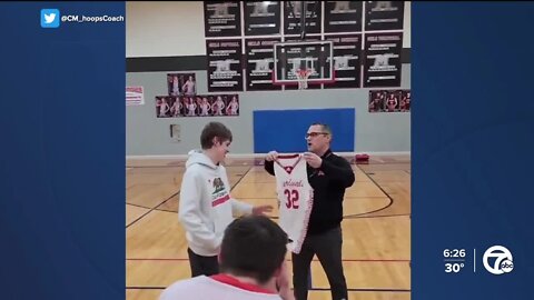 Surprise for the basketball manager: Cardinal Mooney asks senior to suit up