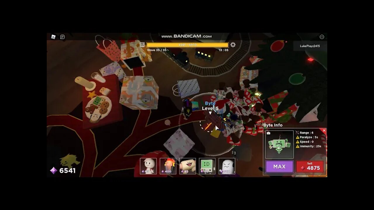 ROBLOX Tower Heroes - I Beat Wafer's Presents (Weekly Challenge)