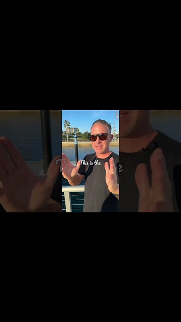 Corona Del Mar Christmas Walk | Party w/ 3 DJs! #shorts #christmaswalk #coronadelmar #papasliquor