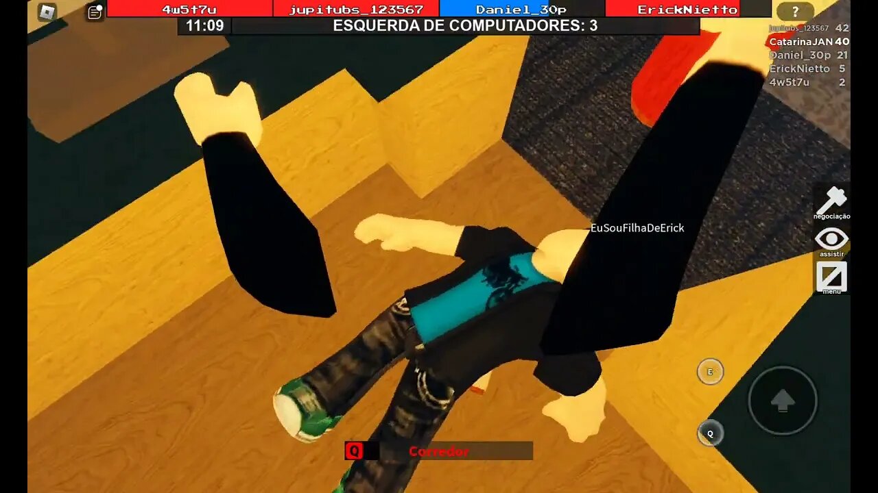Catarina e Erick jogando Flee the Facility - 25.09.2023