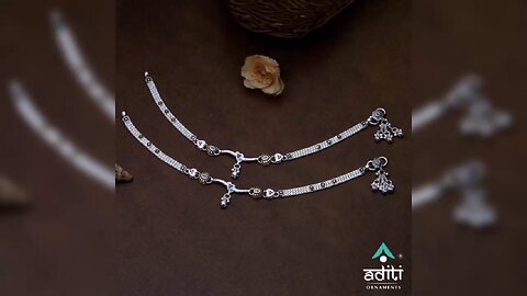 silver anklet with toe ring design