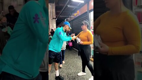 PEGA ESSE AUTÓGRAFO DO NEYMAR 🤣😅😅