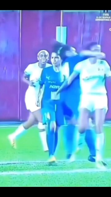 Yall think this was a foul?