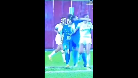 Yall think this was a foul?