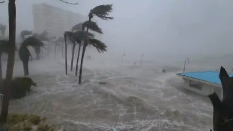 Furacão 🌪 Ian atingiu mais de 250km/h na Florida