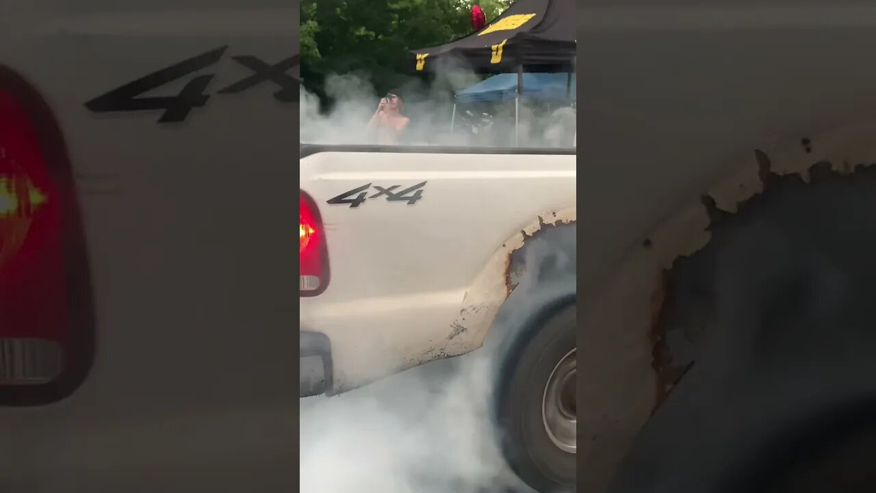 6.0 Power Stroke Burnout at Woodward Cruise