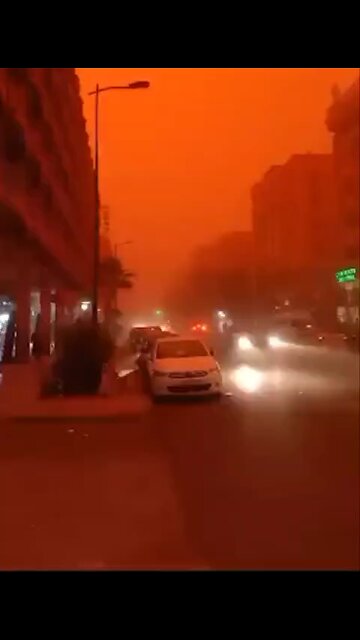 Footage from Morocco. The sky over the city turned red due to a strong sandstorm that hit Marrakesh.