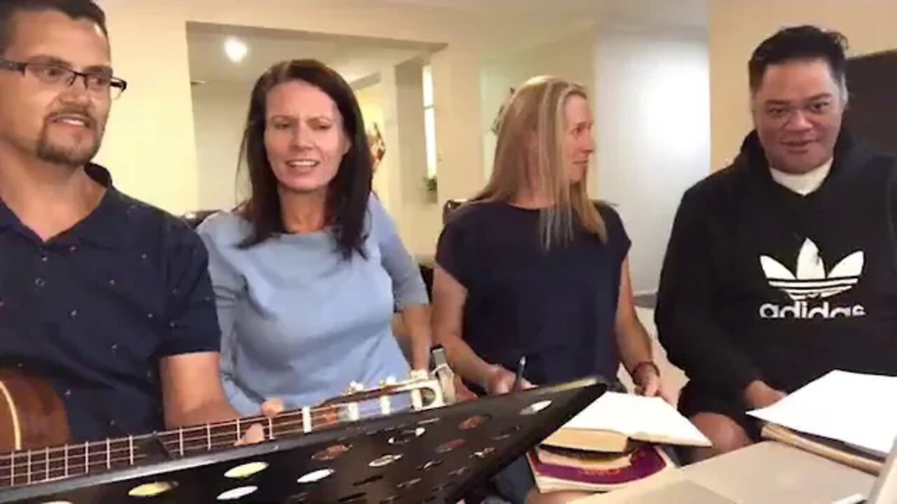 Sabbath Singalong #32 | Joe Tyler, Sandra Entermann, Belinda Irving & Jeremy Ropati