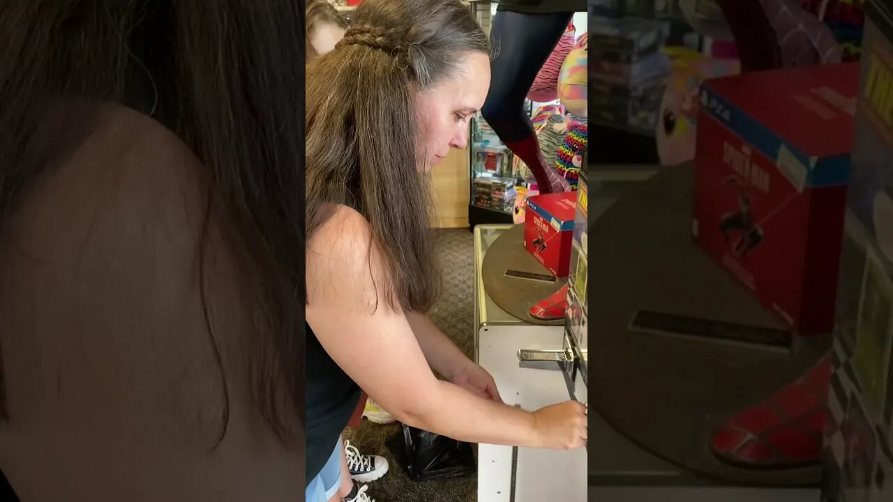 Pokémon Card Vending Machine Pull #shorts #pokemonshorts