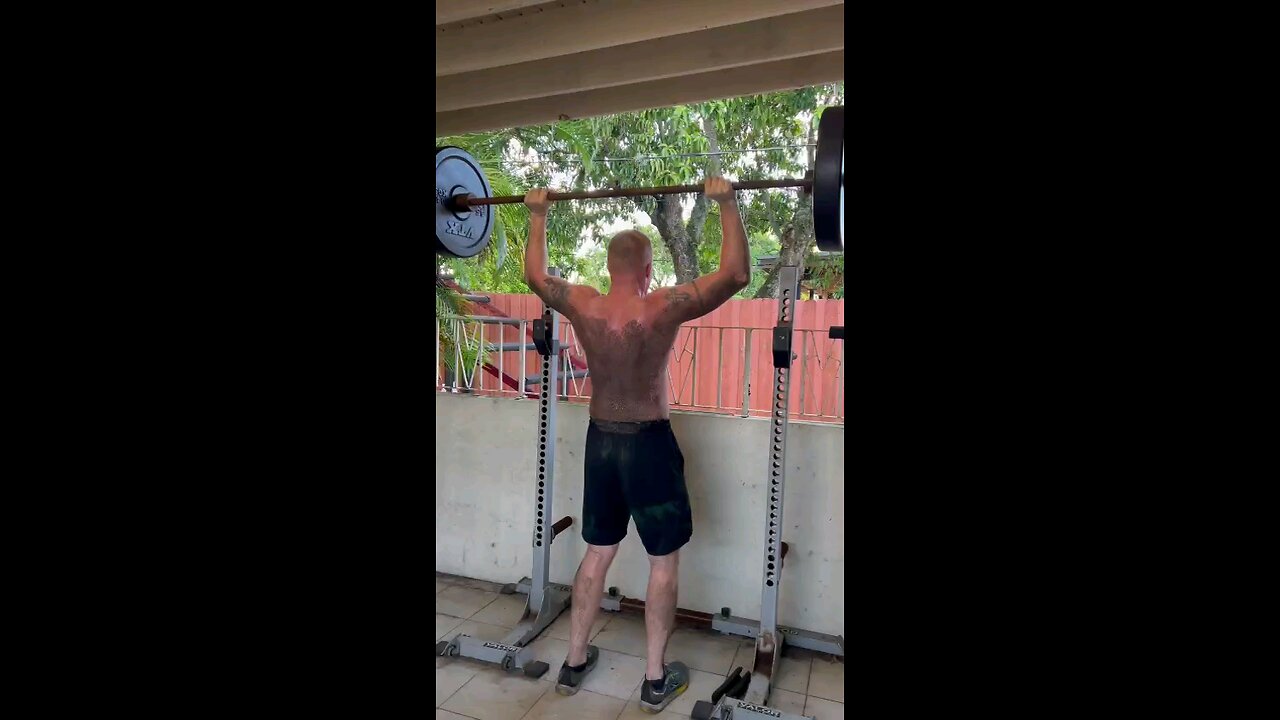 Barbell Overhead Press 135lbs/ 61.2kg