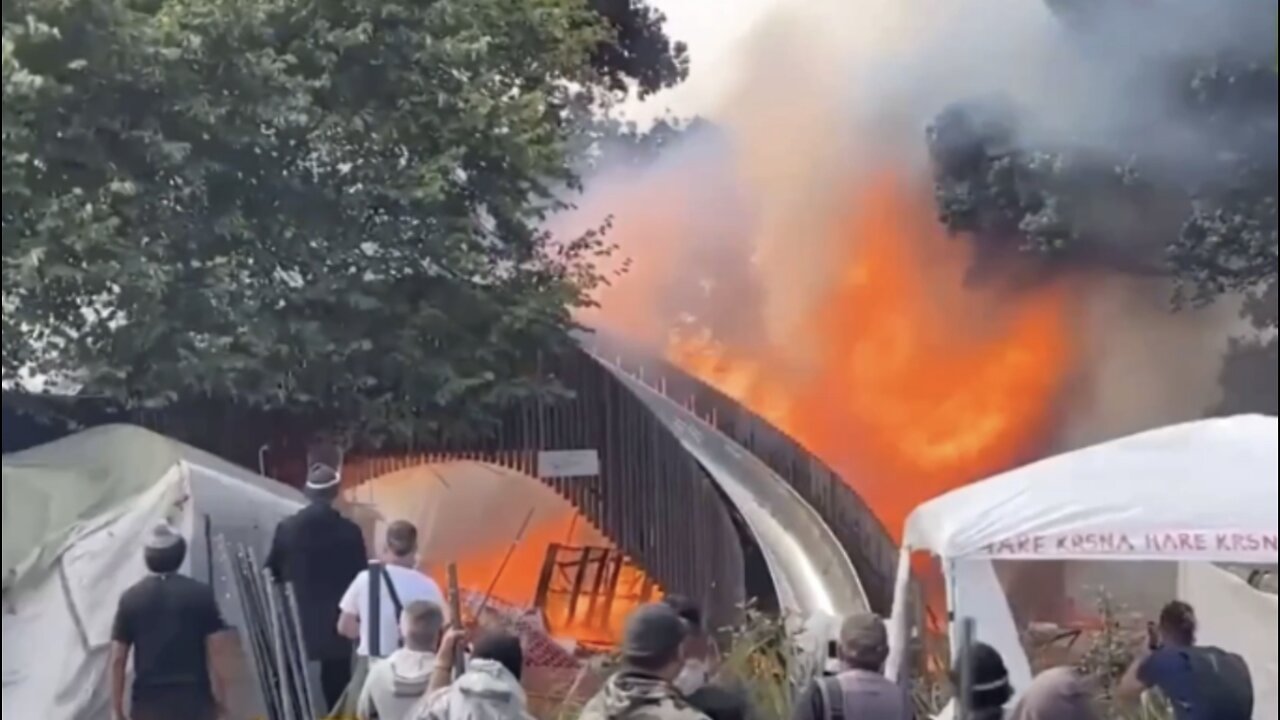 FIERY SCENE IN NEW ZEALAND