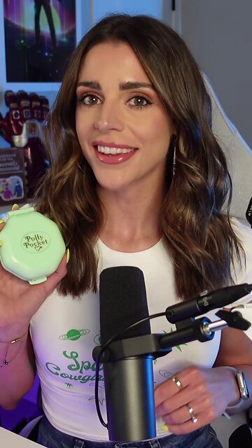 Did you have a Polly Pocket?!