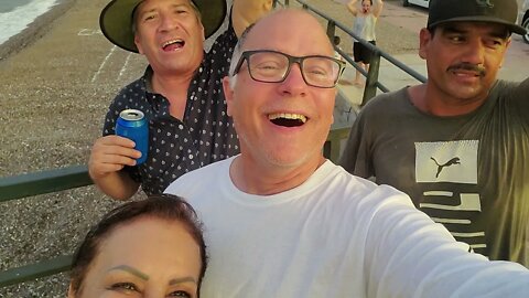 MAKING FRIENDS IN CHARLEY'S ROCK 🪨 San Carlos Sonora Estados Unidos Mexicanos