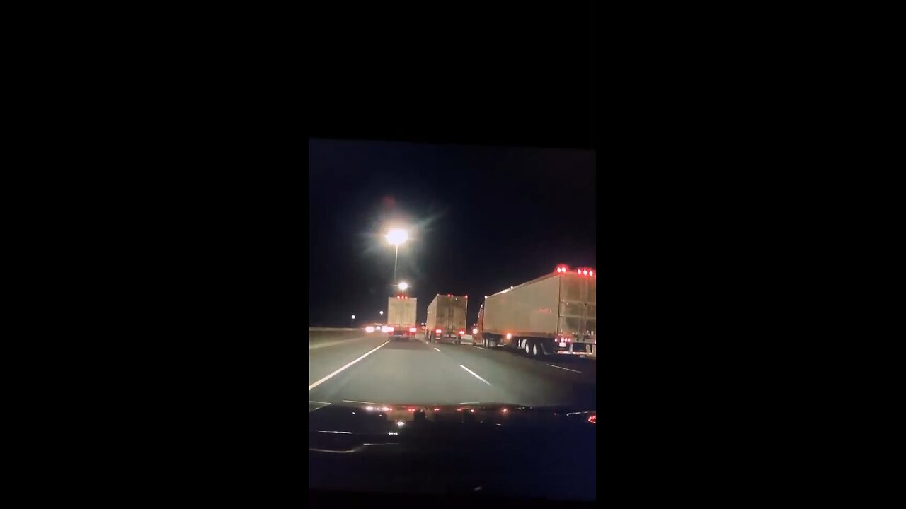 Reckless Truck Driver On Highway 401